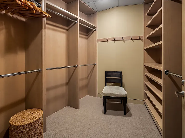 650 Bellevue Way NE #4004 — Photo 31