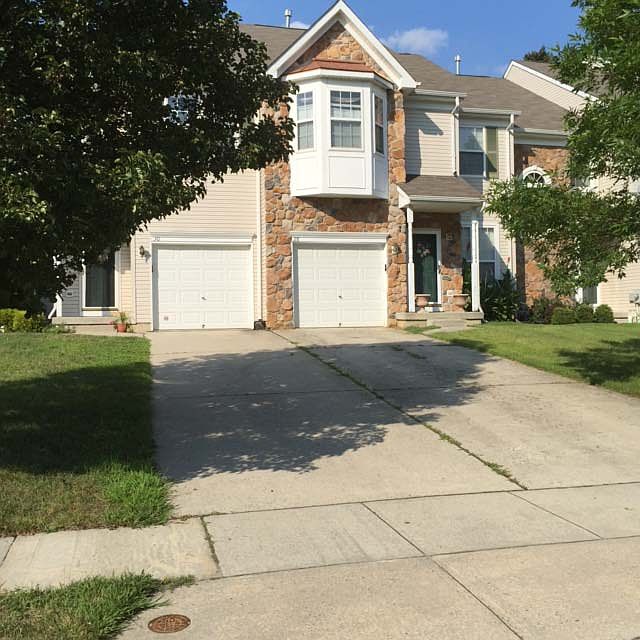 Exterior Stone and Vinyl 