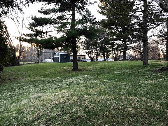 2nd image of 2289 S Lake Sharon Rd