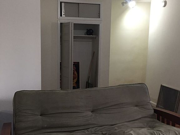3rd image of 4318 40th St #10