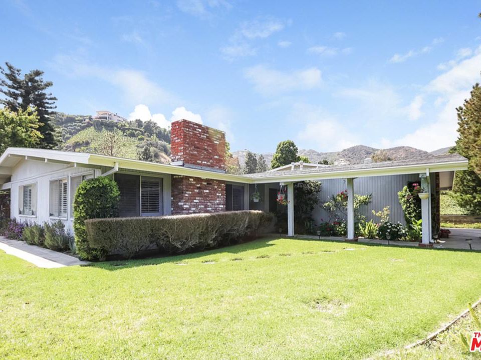 1st image of 1223 El Hito Cir