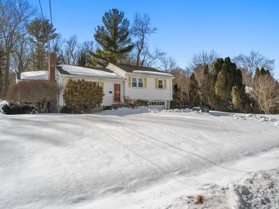 38 Garden Pkwy, Norwood, MA, 02062