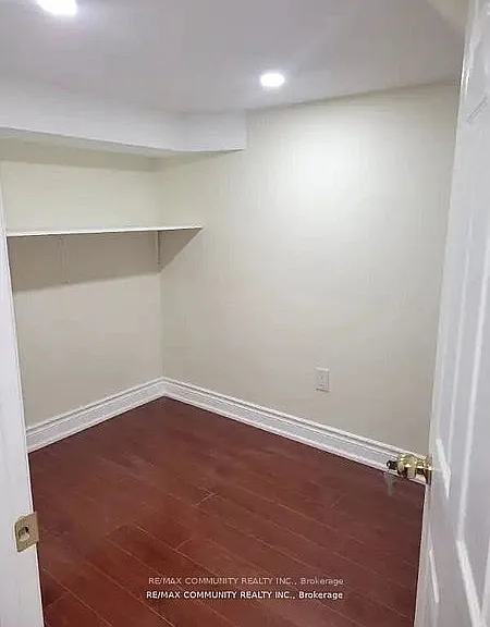 71 Middlecote Dr #BASEMENT — Photo 8