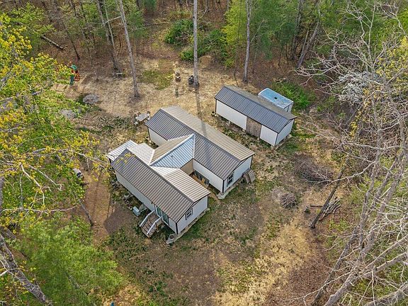 3rd image of 290 Curnutt Ln