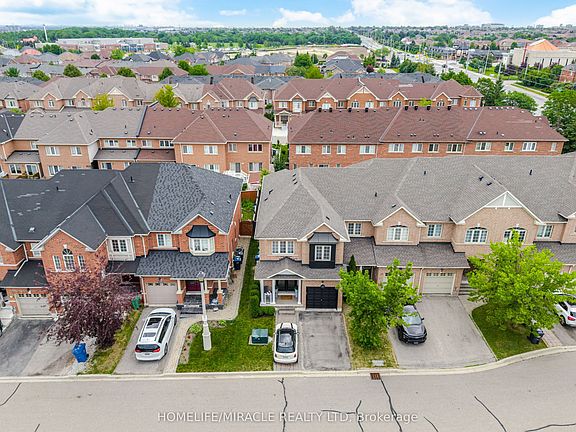 4th image of 37 Lacebark Ct