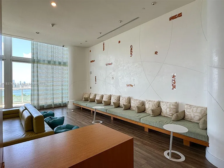 50 Biscayne Blvd #411 — Photo 29