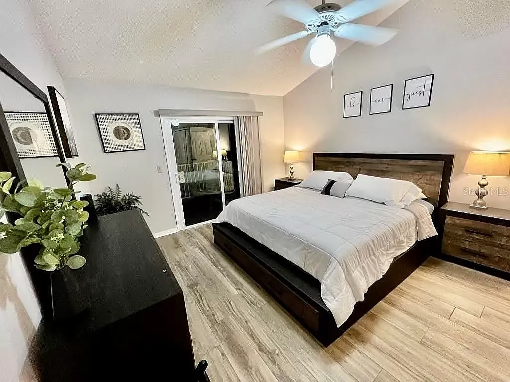 2 bed, 1162 sqft, $1,550 — Photo 4