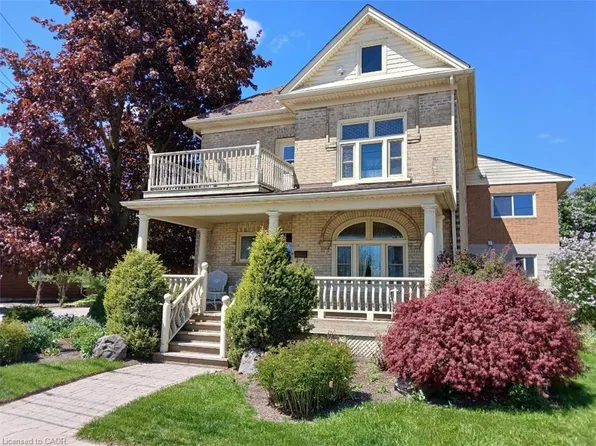 16 Hampton St, Woolwich, ON N3B 1X9