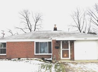 1677 Longwood Dr, Mayfield Heights, OH