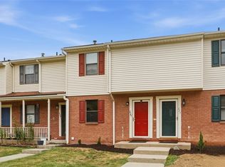 225 Woodhaven Dr, Seven Fields, PA 16046