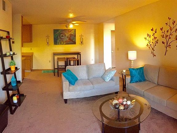 2nd image of 4420 Oakhollow Dr #33