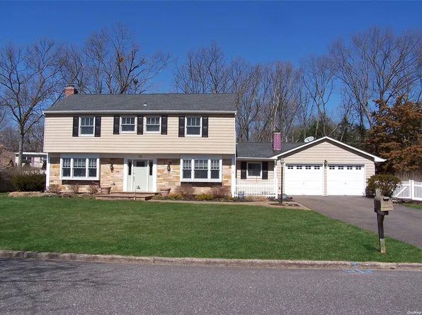 7 Beaverdale Lane, Stony Brook, NY 11790