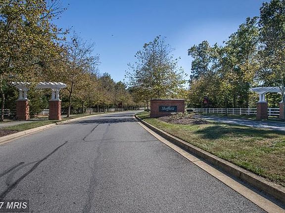 Neighborhood Entrance