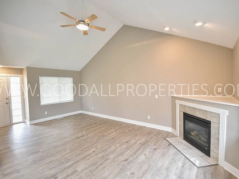 2913 SW Townpark Dr — Photo 4