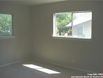 5th image of 7909 Leafy Hollow Ct