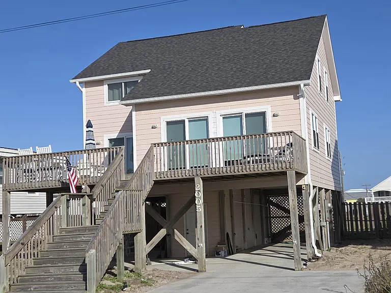 2005 N Shore Dr — Photo 8