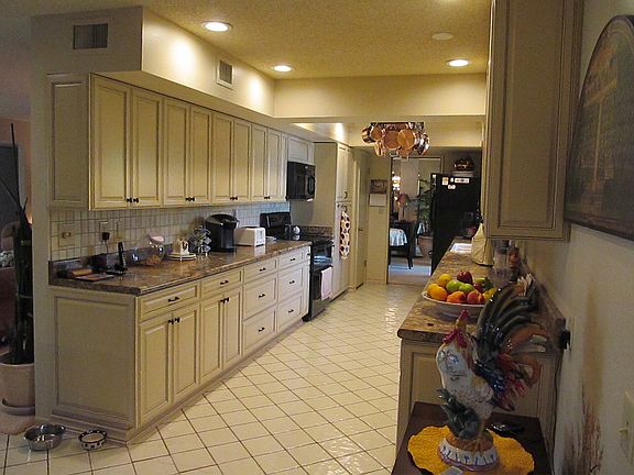 5th image of 12302 W Beechwood Dr