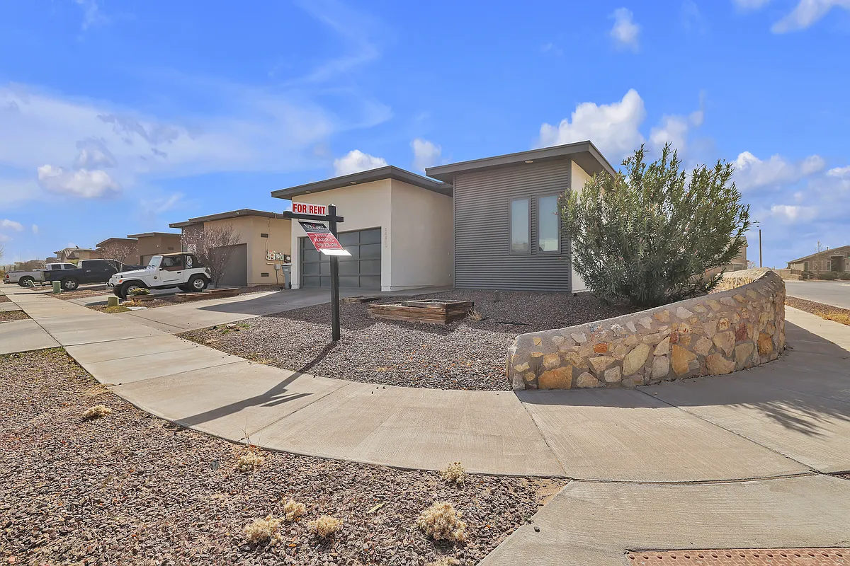 Building Photo - 14800 Harry Flournoy Ave