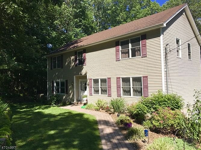 1st image of 16 Nutley Ave
