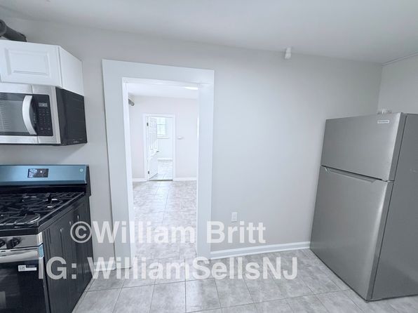 9 Bentley Ave APT 17