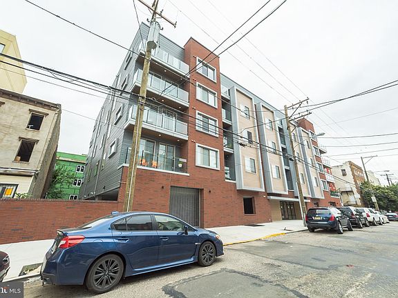 3rd image of 1617-33 Poplar St #311