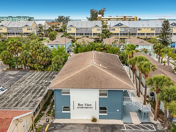 4th image of 2502 Bay Blvd APT 4