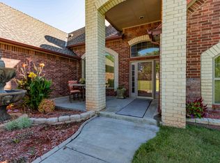 104 S Olde Bridge Rd, Moore, OK 73160