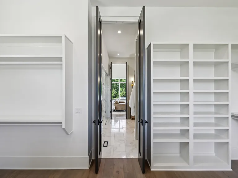 8104 Turning Point Dr #16 — Photo 49