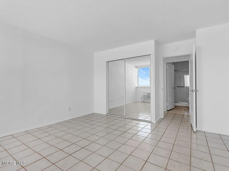55 Ocean Ave #3L — Photo 22