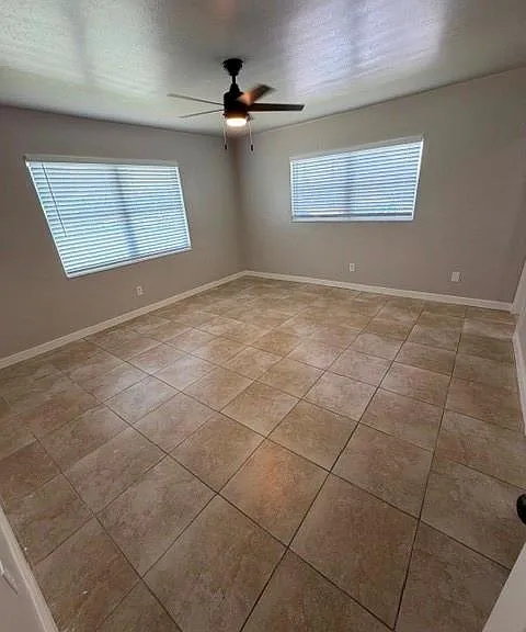 4319 Golden Gate Pkwy — Photo 13