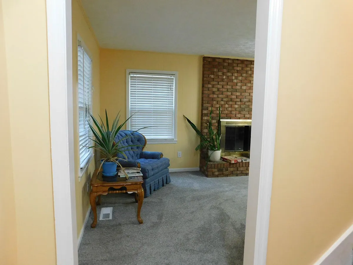 Building Photo - 22580 Hoyl Cir