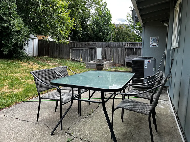 925 Olympic Ave — Photo 19