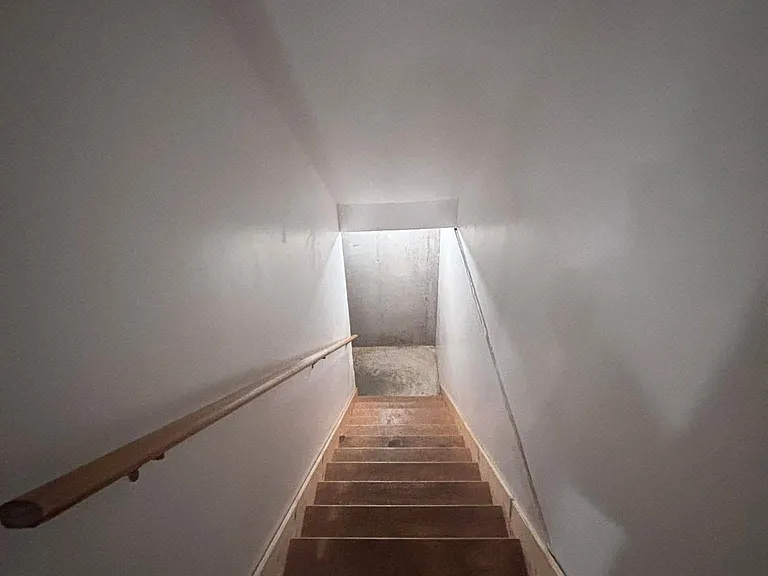 102 Jeremiah Ct — Photo 29