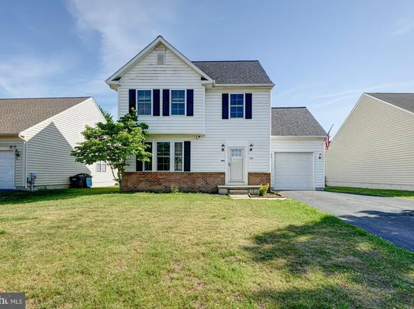 153 Golden Plover Dr, Smyrna, DE 19977