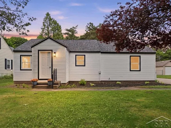 2805 E Ashman St, Midland, MI 48642