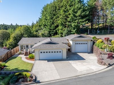 1710 Kristi Loop, Lakeside, OR, 97449