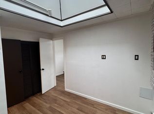(Undisclosed Address), Glen Cove, NY 11542