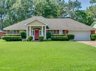415 Hemlock Dr, Flowood, MS 39232