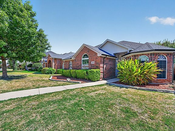 2nd image of 6908 Amethyst Ln
