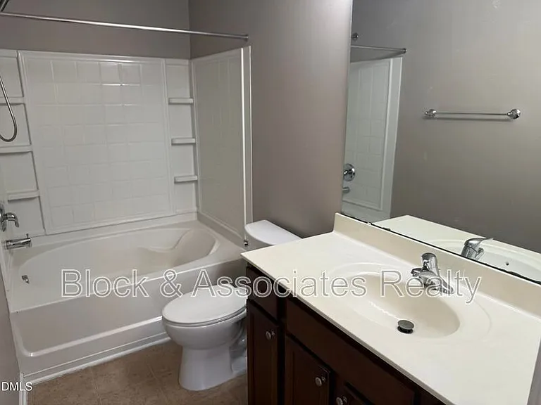 3102 Berkeley Springs Pl — Photo 13