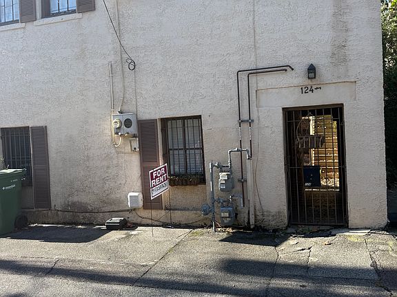 5th image of 124 W Perry Ln