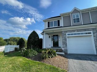 618 Courthouse Cir, Lititz, PA 17543