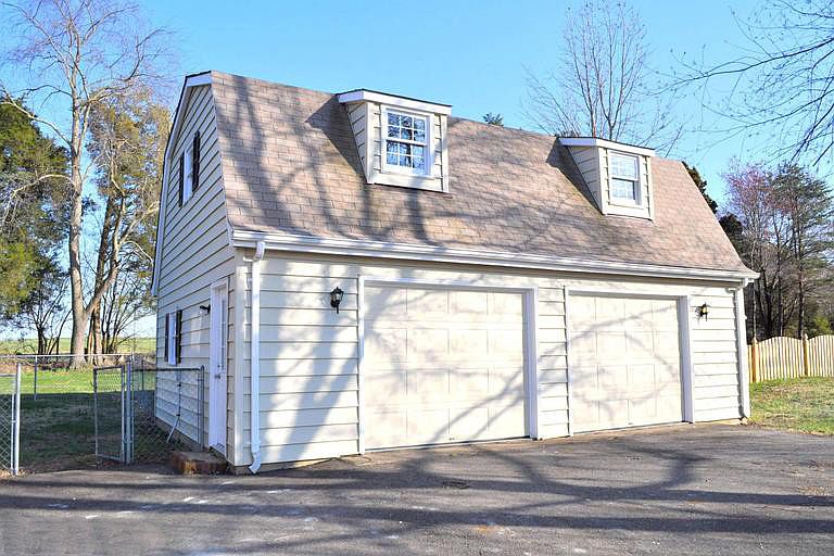 2nd image of 12603 Wesley Dr