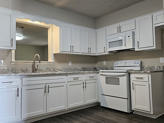 5th image of 8264 Polk Lane Cv