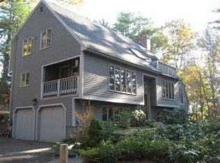 29 Bourbon St, Bedford, NH 03110