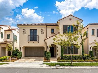 128 Roscomare, Irvine, CA 92602