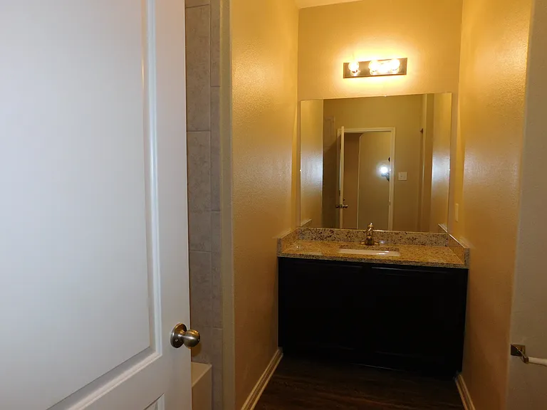 304 Aaron St — Photo 23
