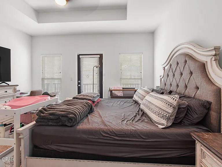 309 Raven Ln — Photo 20