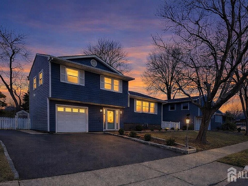 1st image of 13 Moryan Rd