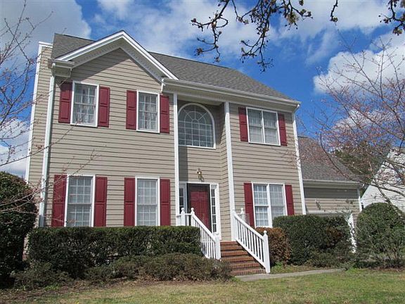 3rd image of 203 Creekside Dr